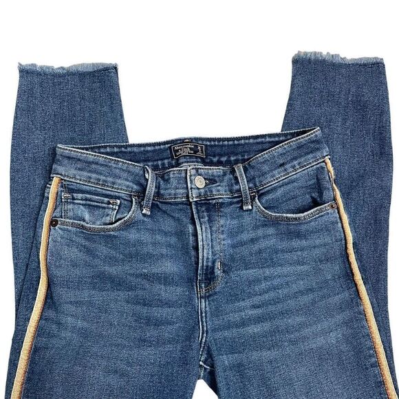 Abercrombie & Fitch Harper Ankle Jeans Women's Size 26/2R Blue Low Rise Raw Hem - Picture 16 of 16